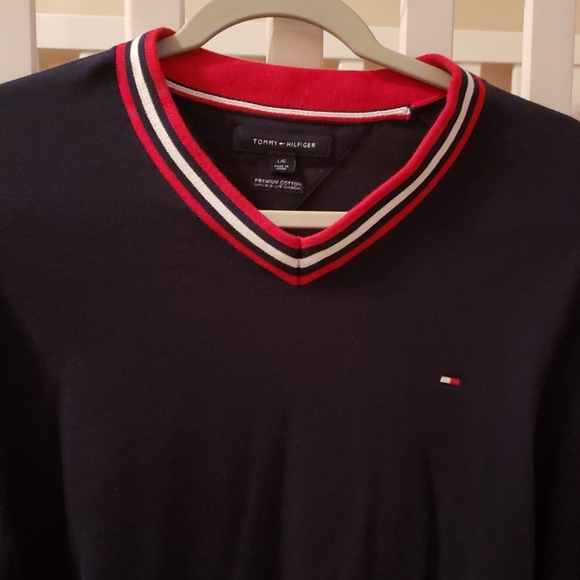 Sweater - Picture 1 of 5